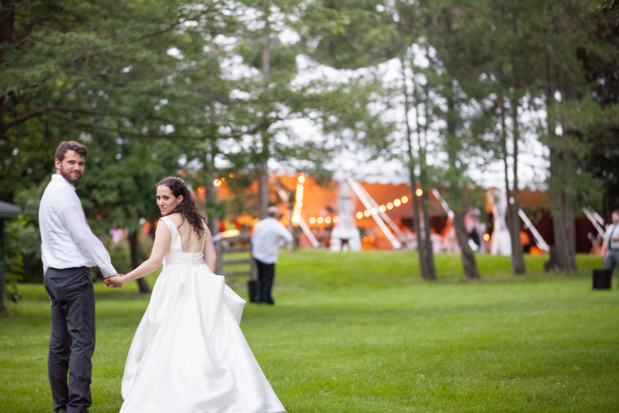 Ultimate Guide to Renting a Wedding Tent Loud Bride