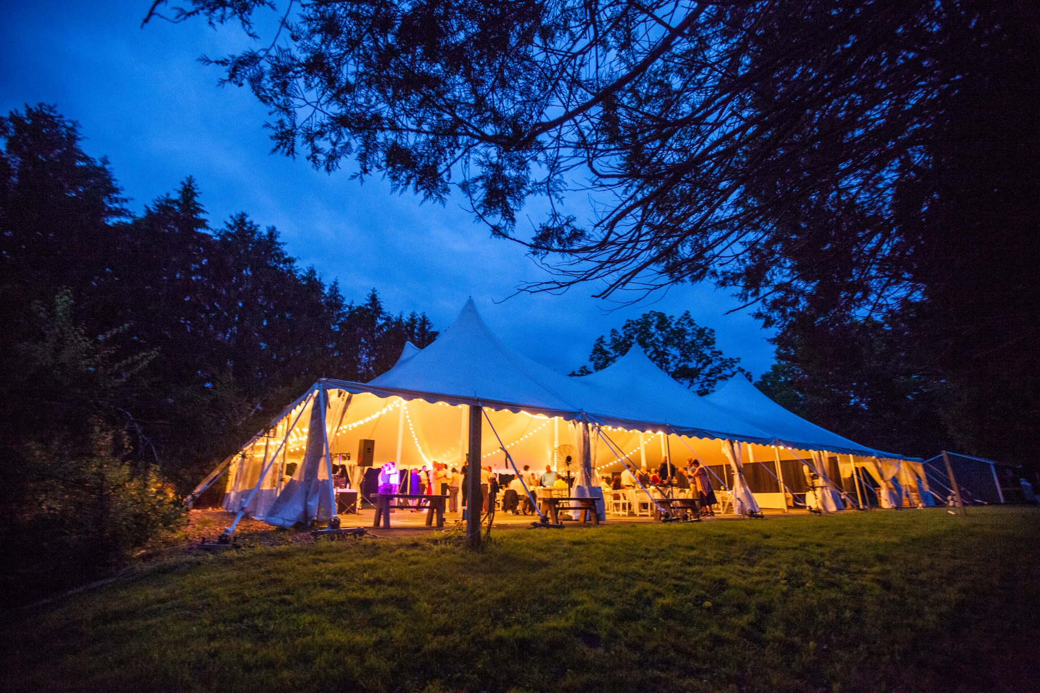 Ultimate Guide to Renting a Wedding Tent Loud Bride