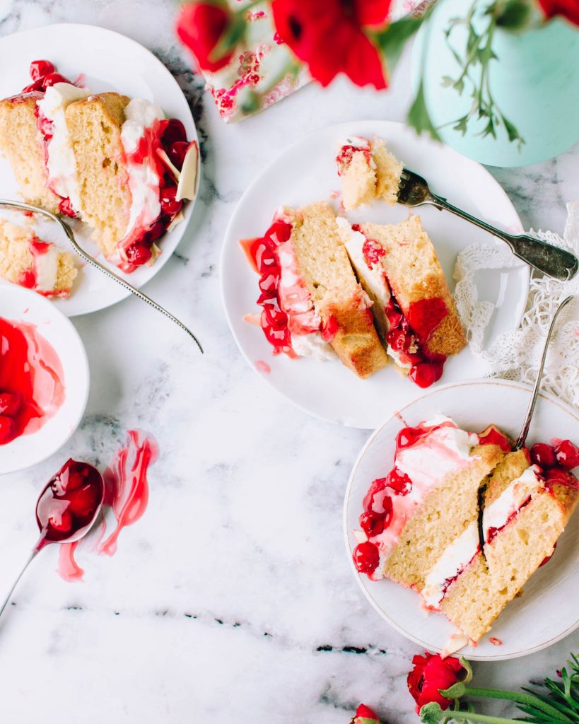 vanilla cake with cherries